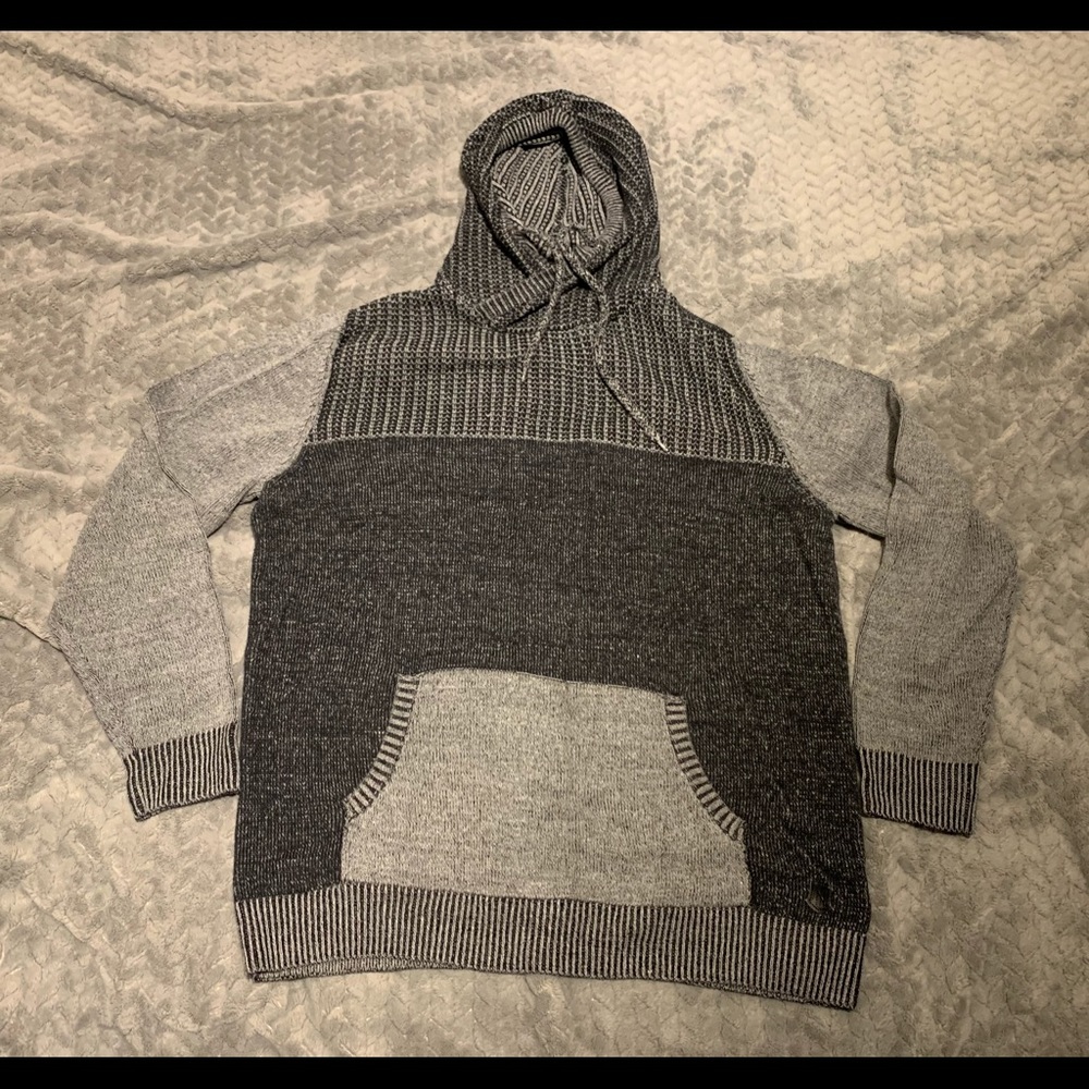 Men’s heavy duty knit hoodie with pocket